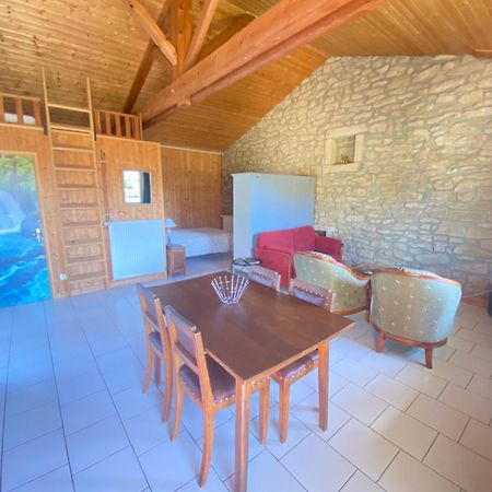 Gite Les Sablieres Saint-Lattier Exterior foto