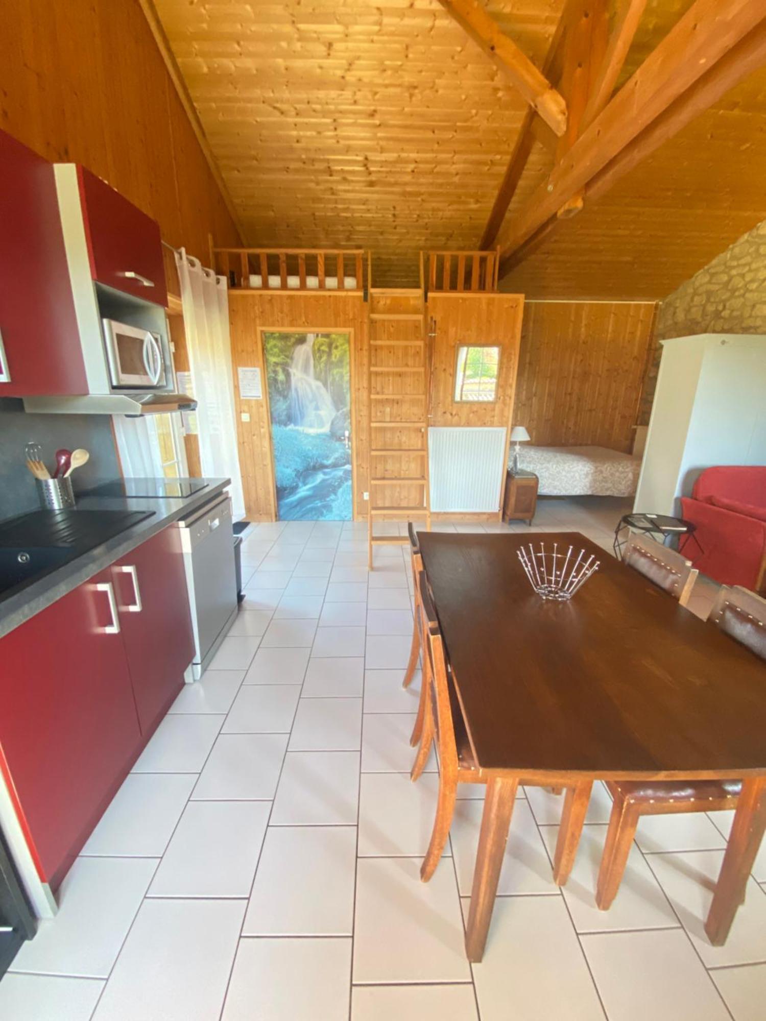 Gite Les Sablieres Saint-Lattier Exterior foto